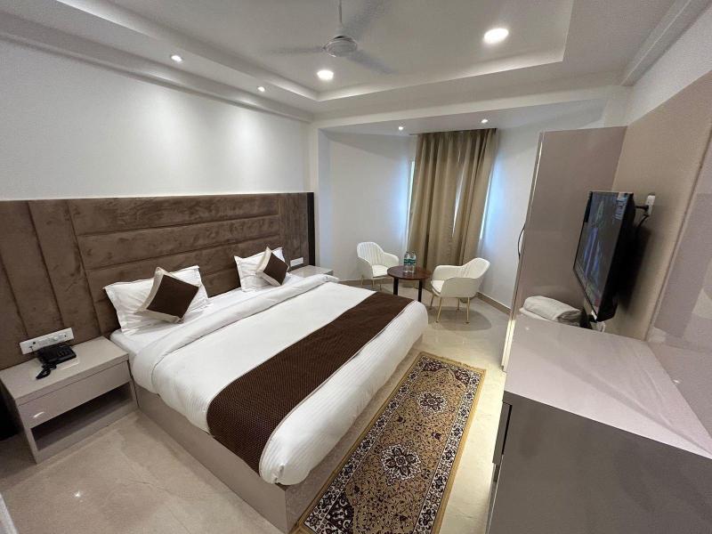 Hotel President image