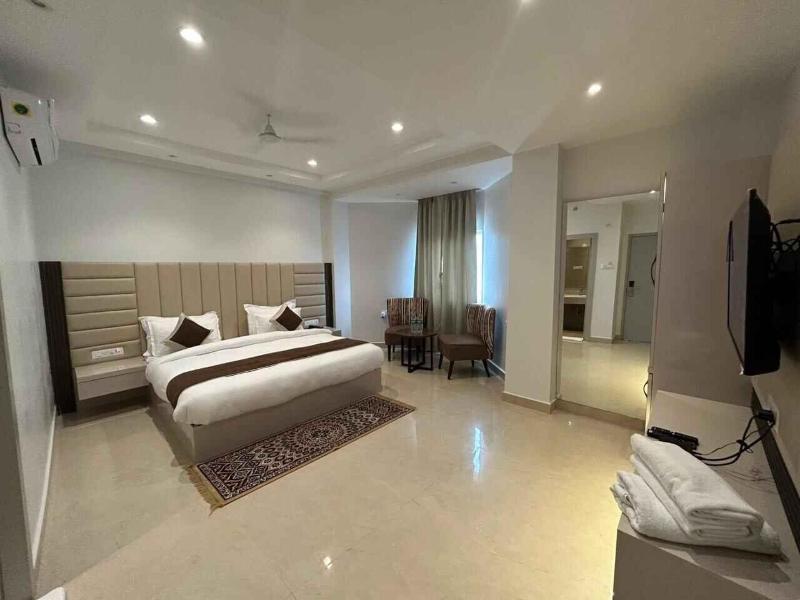 Hotel President image