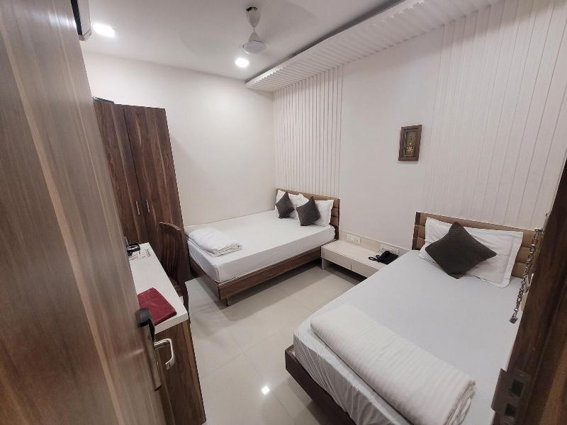 Hotel Heritage image