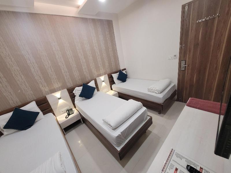Hotel Heritage image
