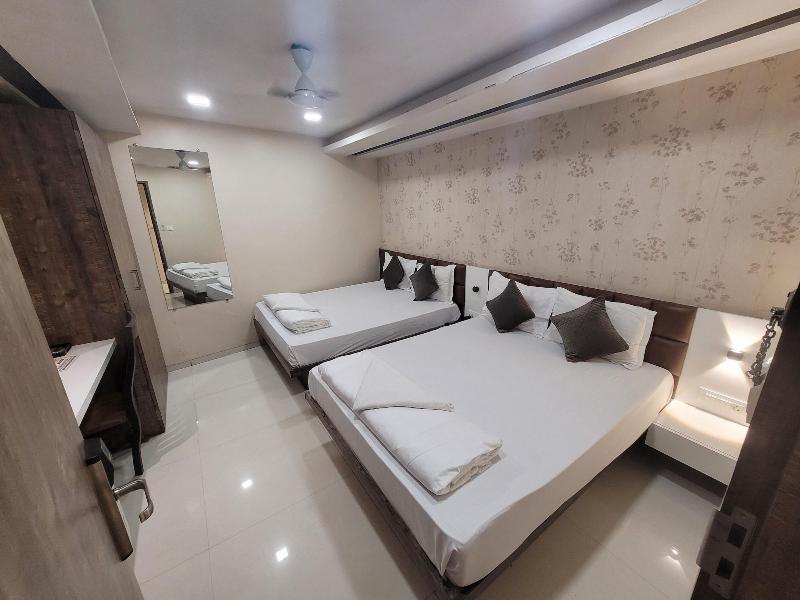 Hotel Heritage image