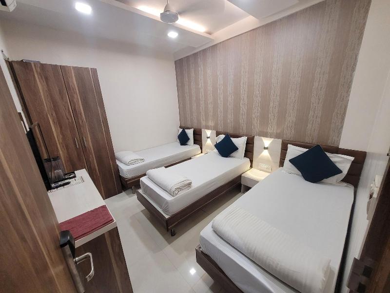 Hotel Heritage image