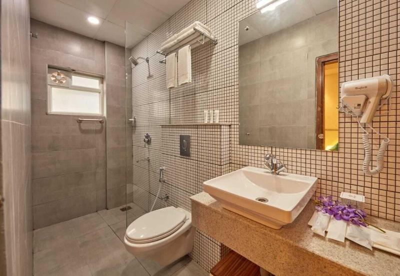 Regenta Inn Indiranagar image
