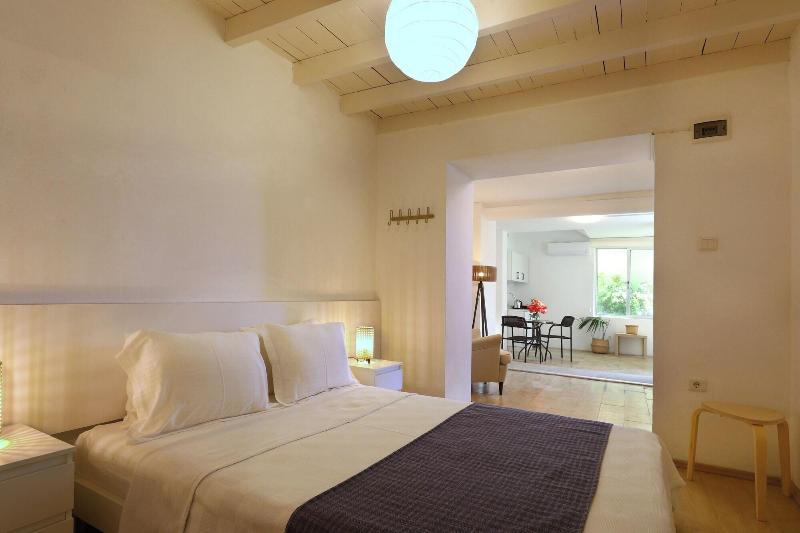 Sah Hotel image
