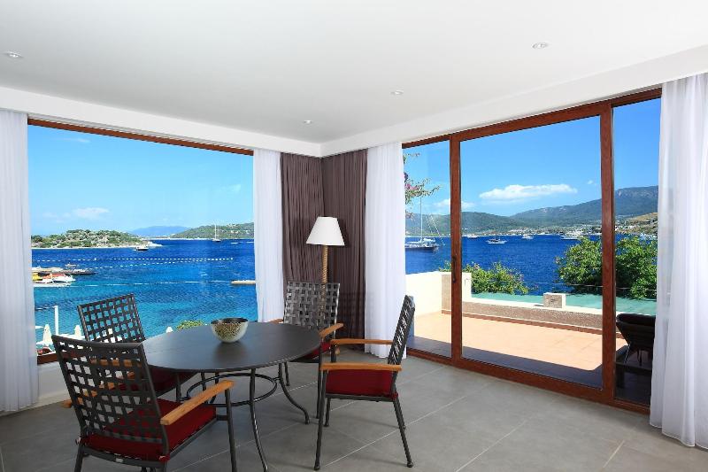 No 81 Hotel image