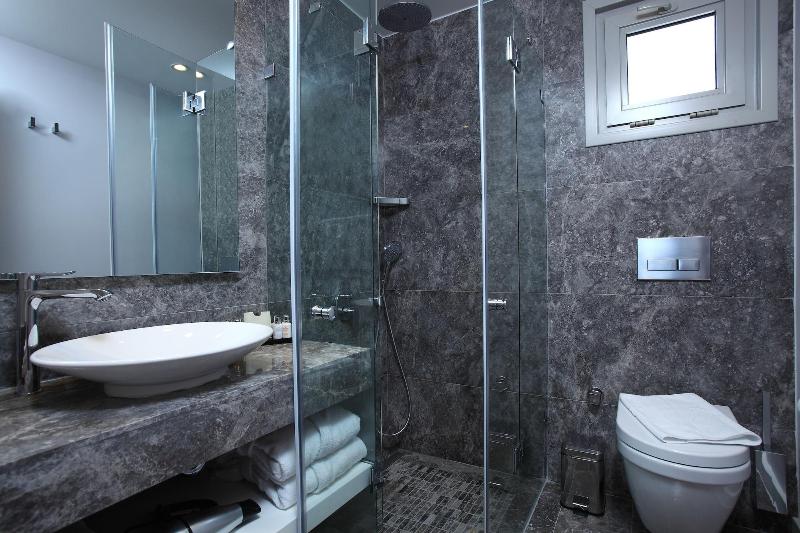 No 81 Hotel image