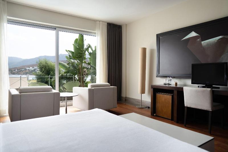 No 81 Hotel image