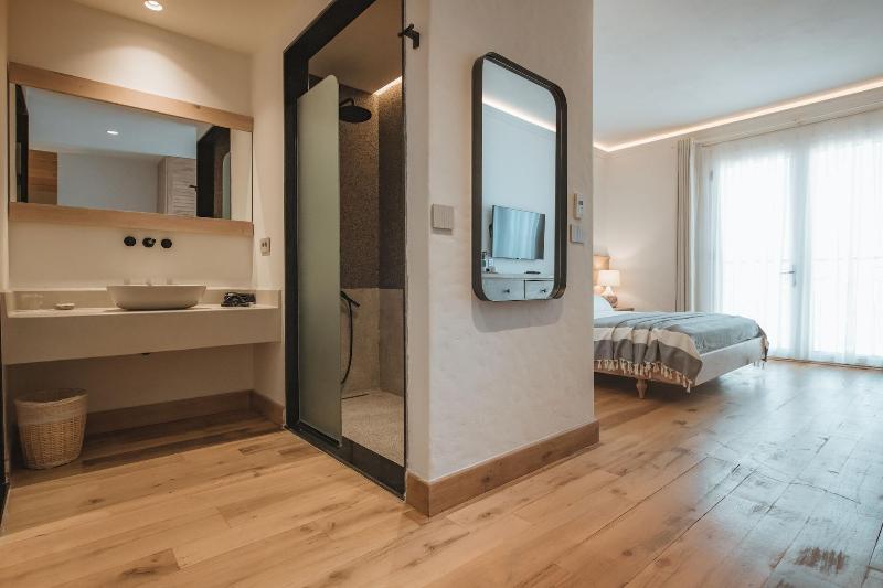 Hotel Unique Boutique Class Adults Only image