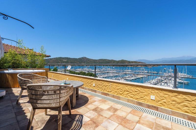 Hotel Unique Boutique Class Adults Only image