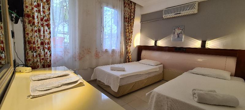 California Apart Hotel image