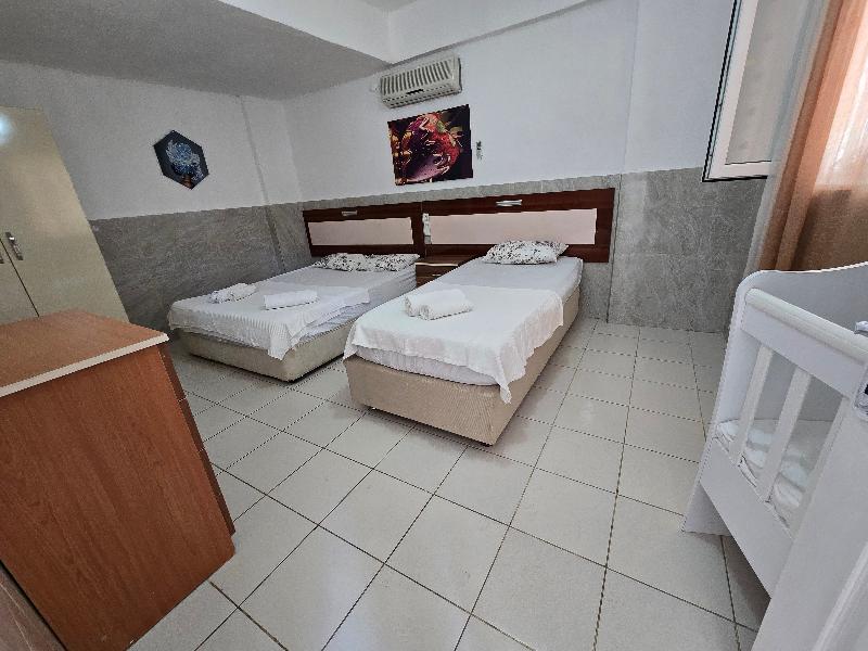 California Apart Hotel image