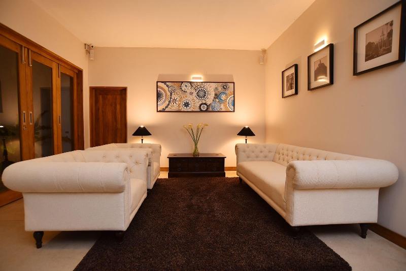 Aryana Hotel image