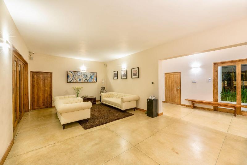 Aryana Hotel image
