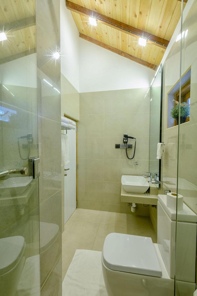Aryana Hotel image