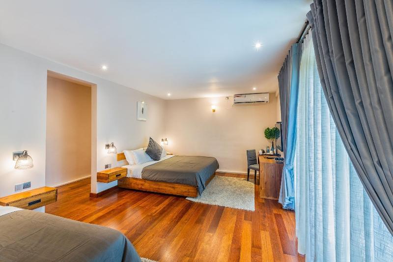 Aryana Hotel image