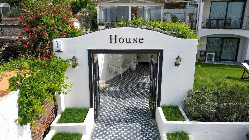 Cunda House Kucuk Otel