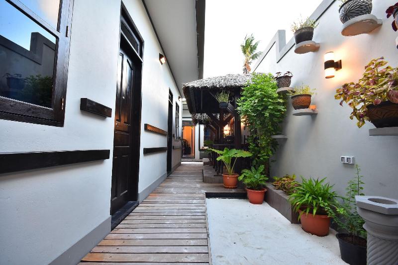 Holiday Haven Ukulhas image