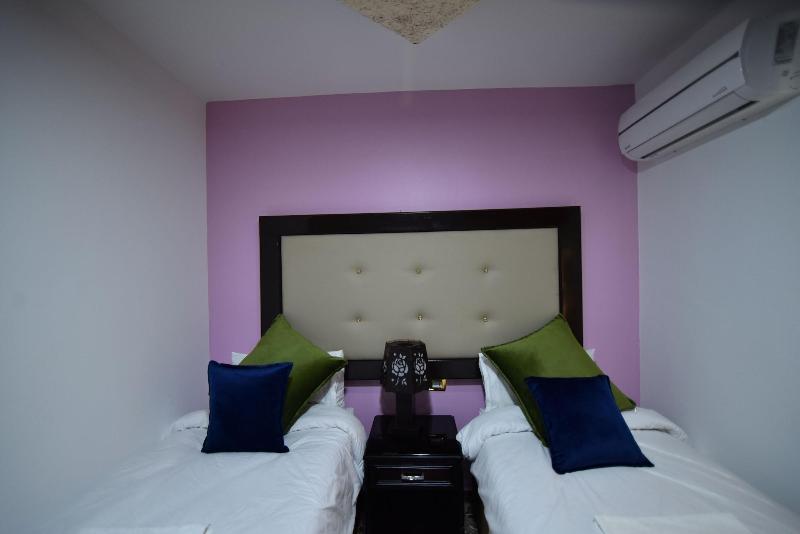 Petra Guests Hotel image