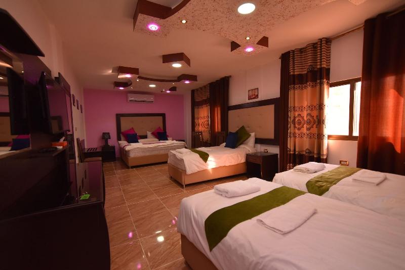 Petra Guests Hotel image