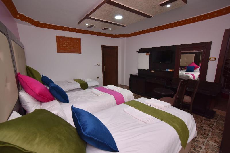 Petra Guests Hotel image