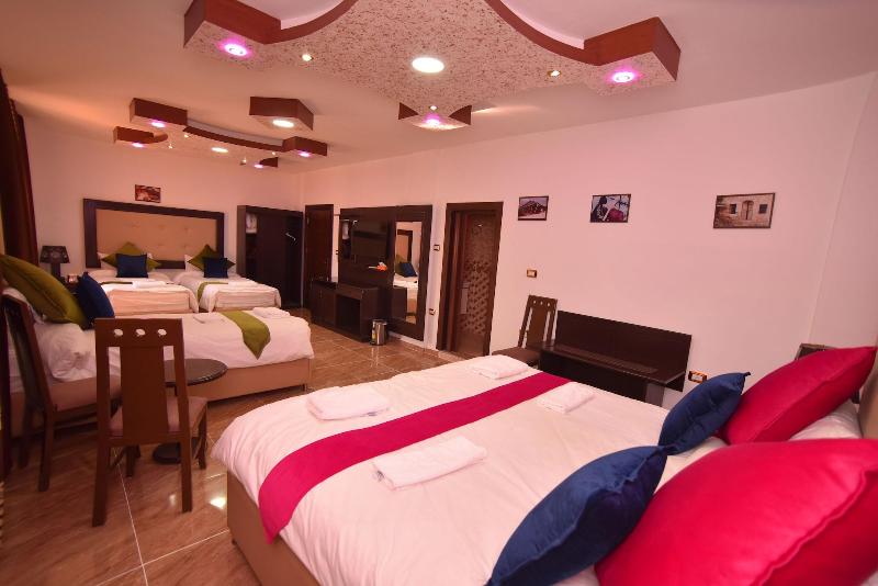 Petra Guests Hotel image