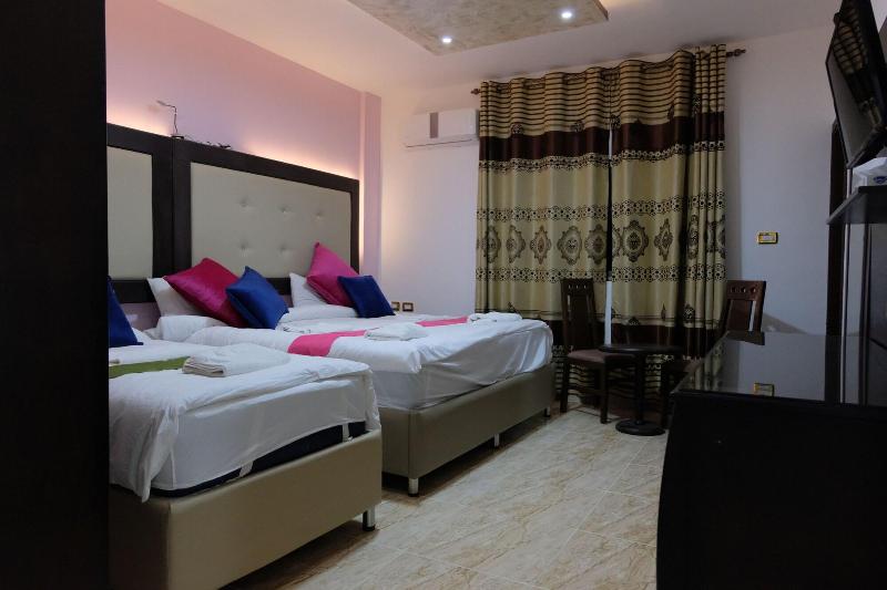 Petra Guests Hotel image