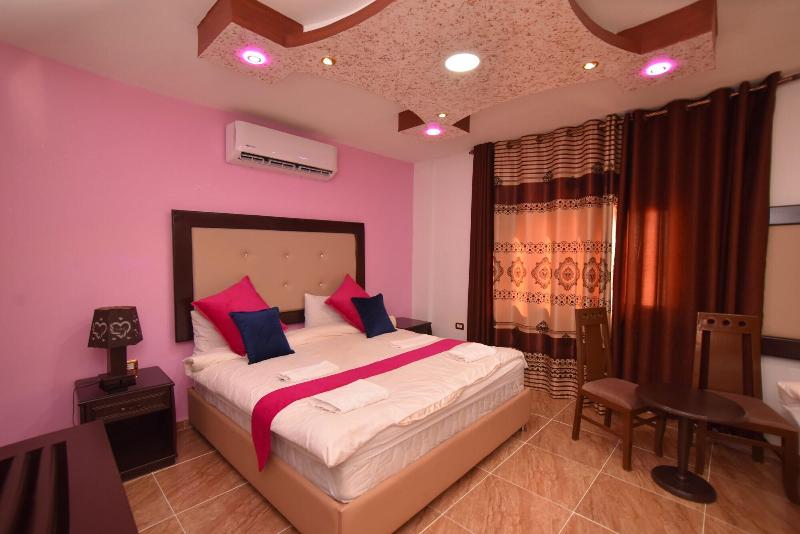 Petra Guests Hotel image