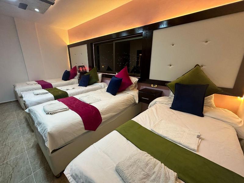 Petra Guests Hotel image