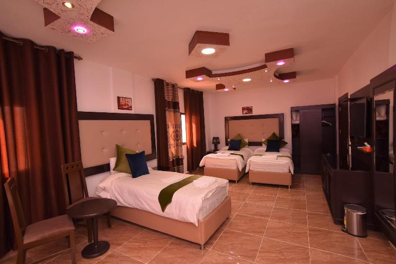 Petra Guests Hotel image