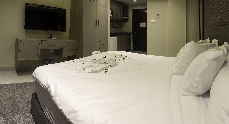 Sahara Gulf Hotel And Apartments image