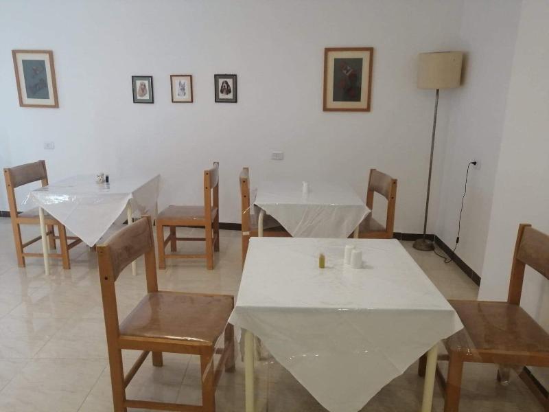 Petra Town Chech In Hotel image