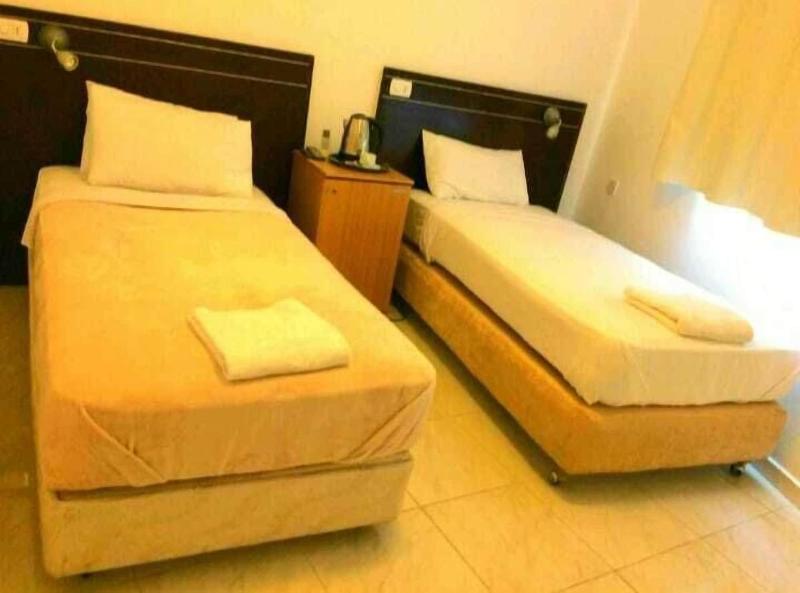 Petra Town Chech In Hotel image