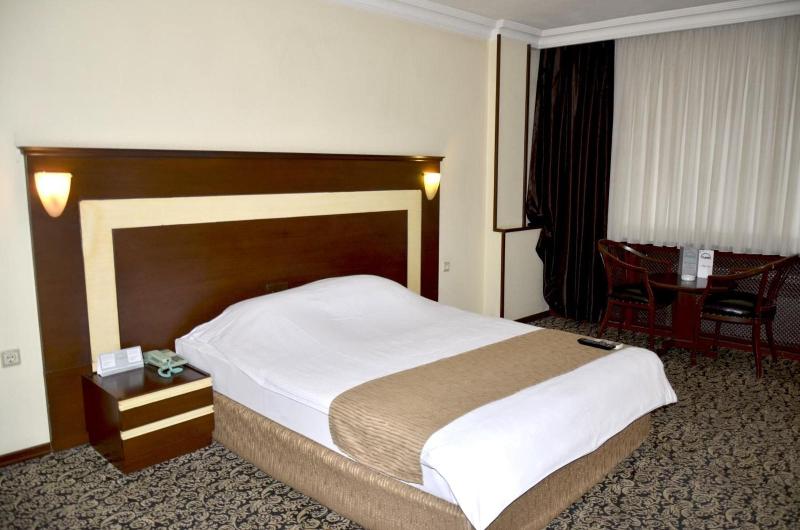 Hotel Tilmen image