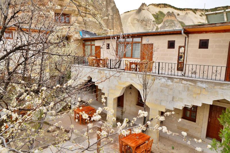 Cave Seasons Deluxe Hotel image