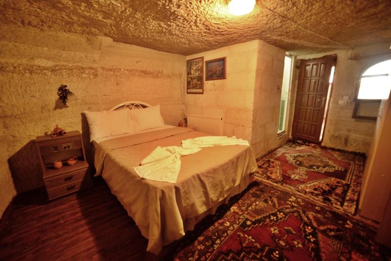 Cave Seasons Deluxe Hotel image