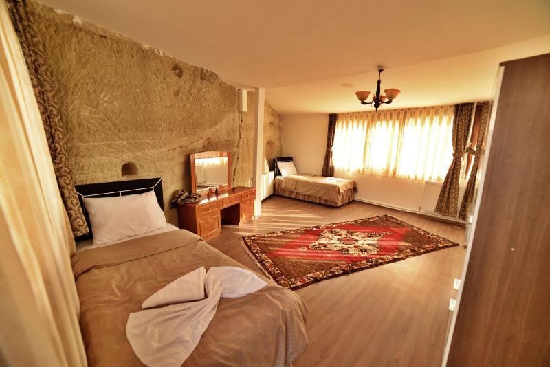 Cave Seasons Deluxe Hotel image