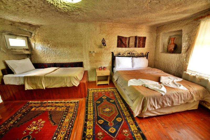Cave Seasons Deluxe Hotel image