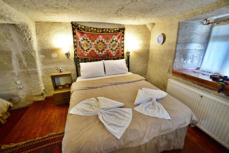 Cave Seasons Deluxe Hotel image