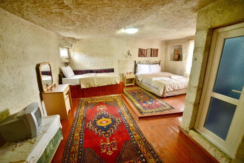 Cave Seasons Deluxe Hotel image