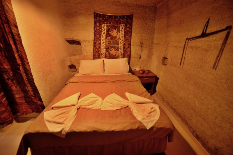 Cave Seasons Deluxe Hotel image