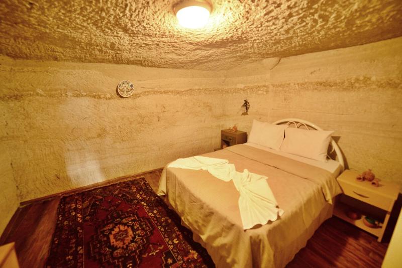 Cave Seasons Deluxe Hotel image