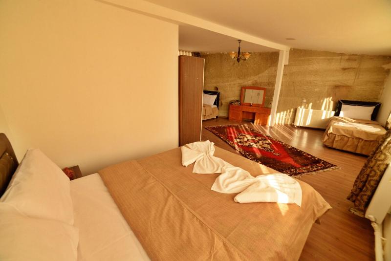 Cave Seasons Deluxe Hotel image