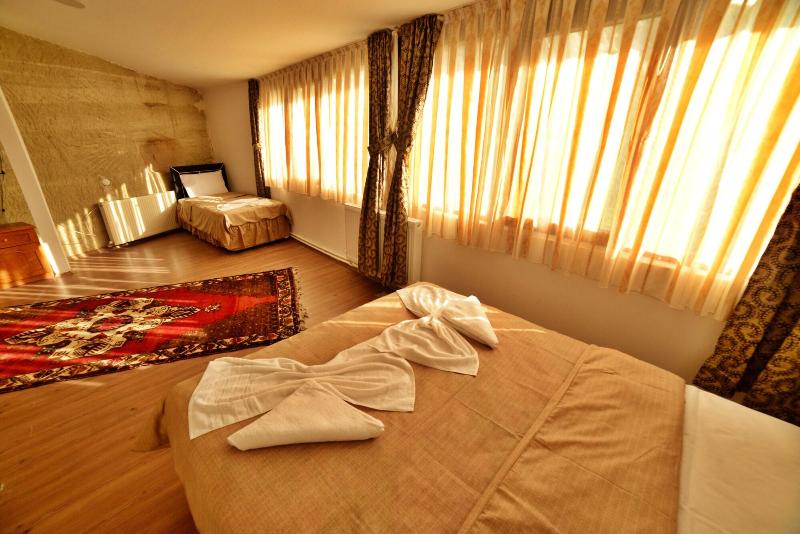 Cave Seasons Deluxe Hotel image