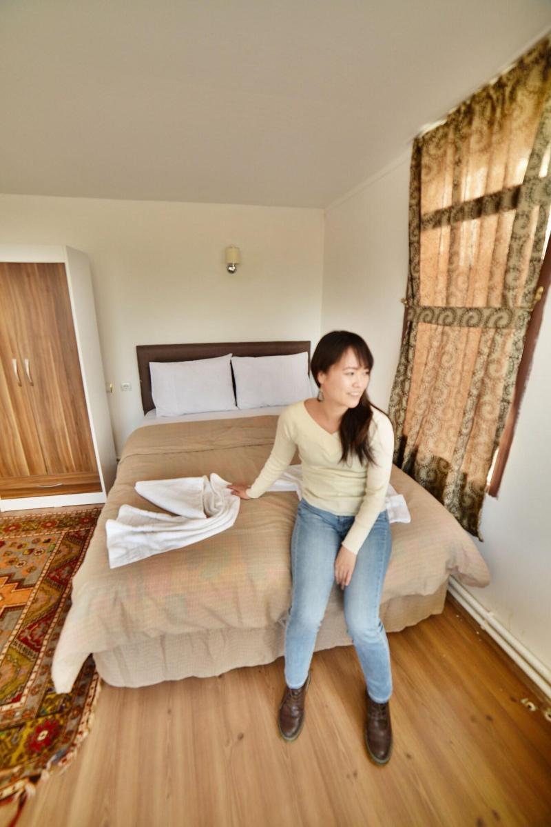 Cave Seasons Deluxe Hotel image