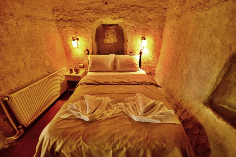 Cave Seasons Deluxe Hotel image