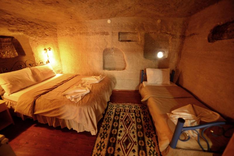Cave Seasons Deluxe Hotel image
