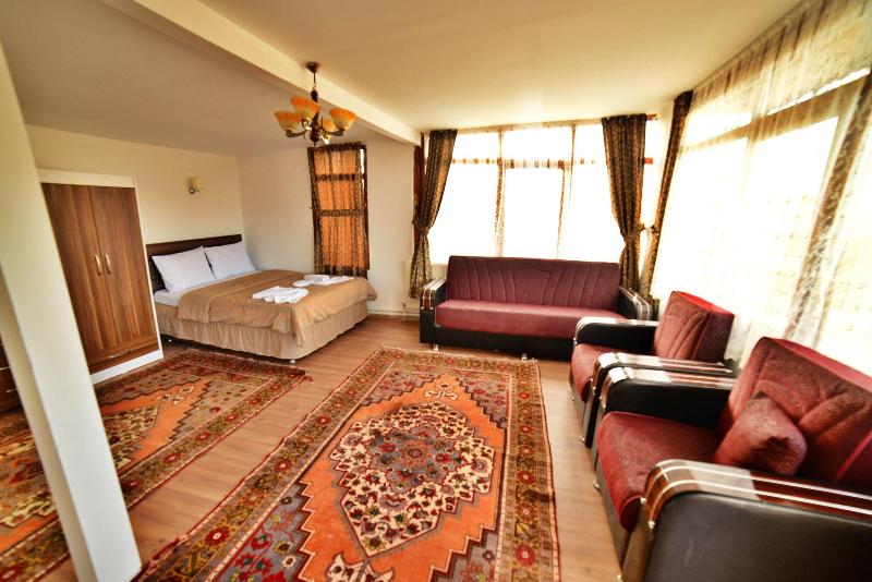 Cave Seasons Deluxe Hotel image