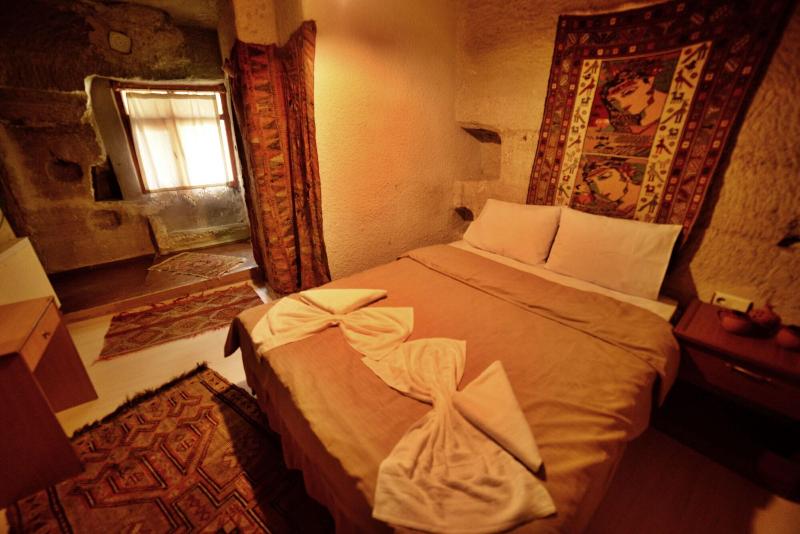 Cave Seasons Deluxe Hotel image