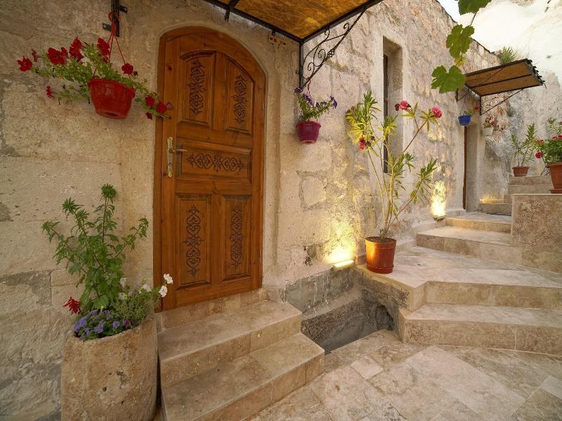 Melek Cave Hotel — exterior view
