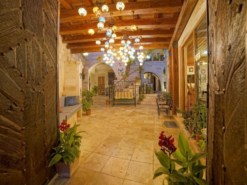 Melek Cave Hotel image